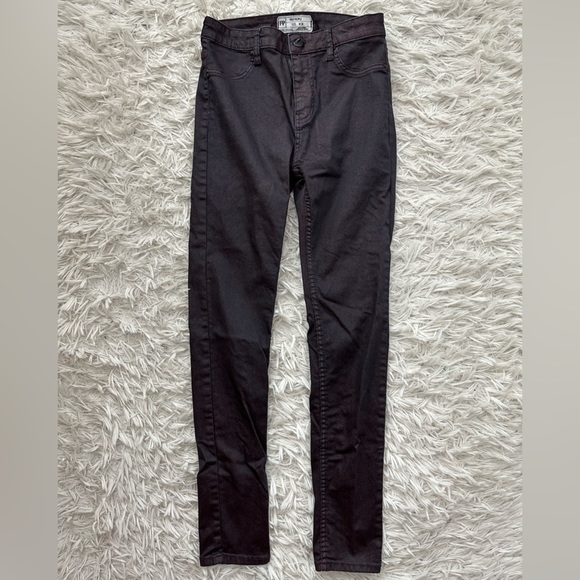 Free People Women’s Plum Purple Skinny Jeans High Rise  Size 26x27 - Picture 1 of 5